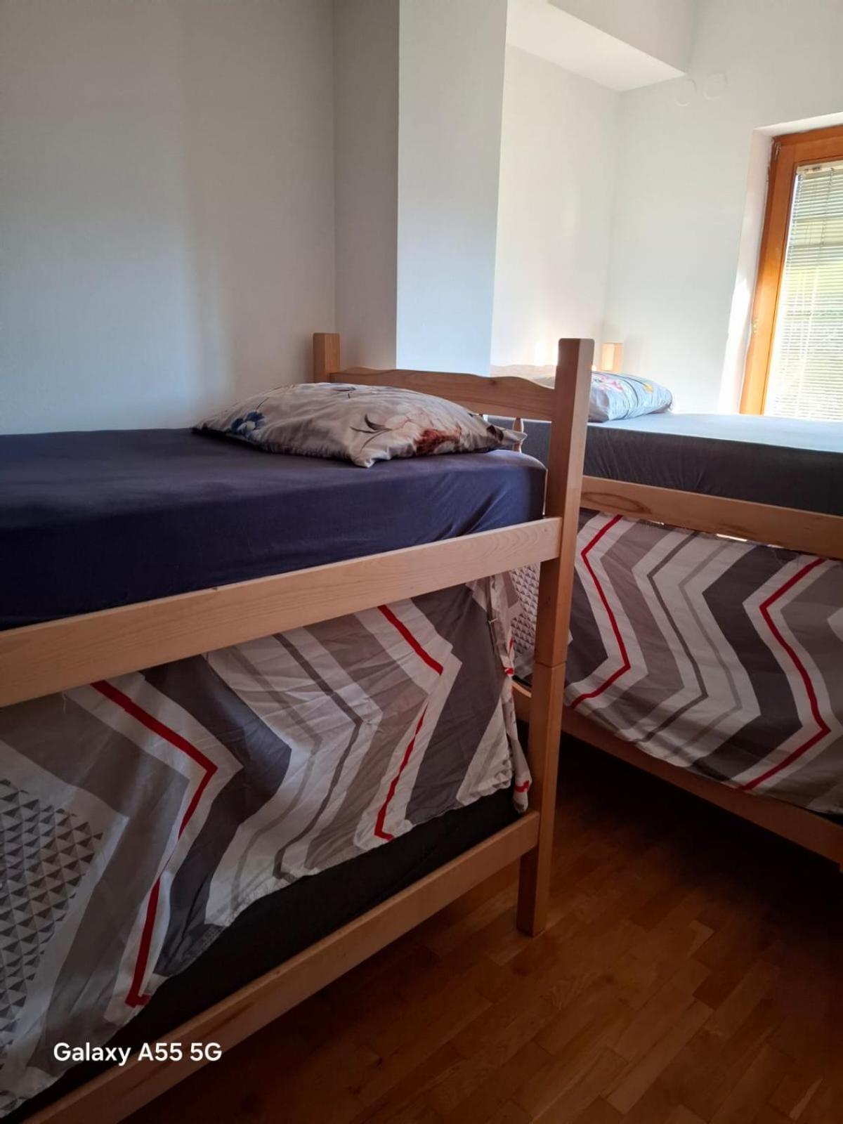 Alpi Hostel Скопие Екстериор снимка