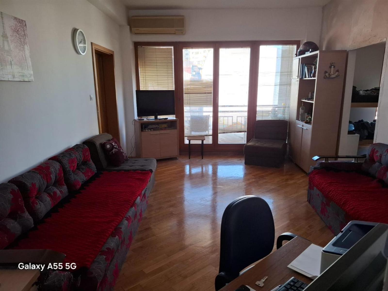 Alpi Hostel Скопие Екстериор снимка